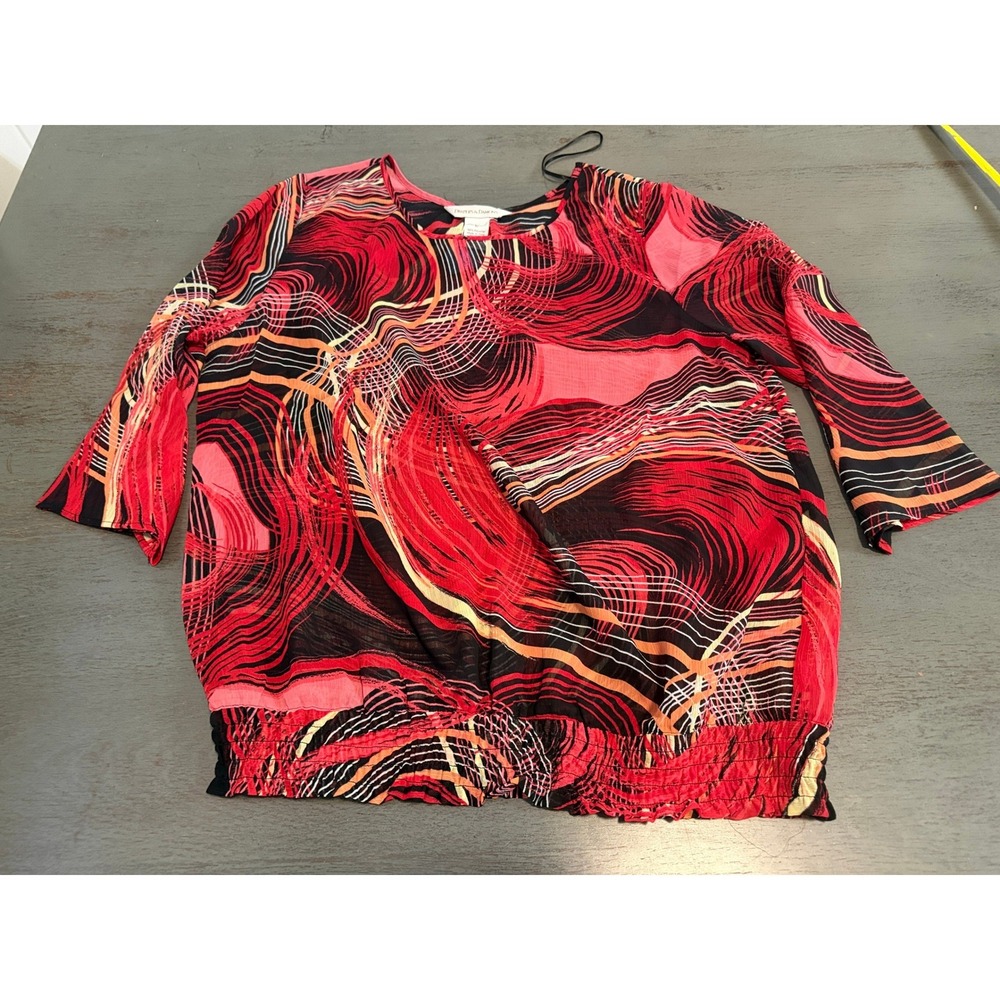 Drapers & Damons Red Abstract Swirl Faux Wrap Smocked Hem Blouse Large